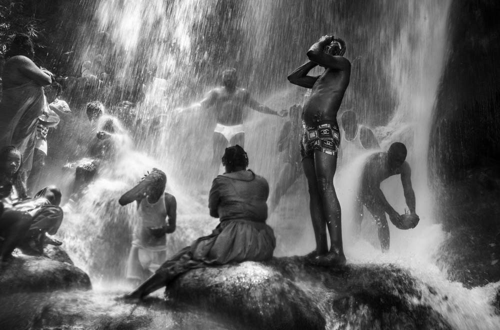 PELERINAGE VAUDOU ET CATHOLIQUE DE SAUT D'EAU, HAITI.