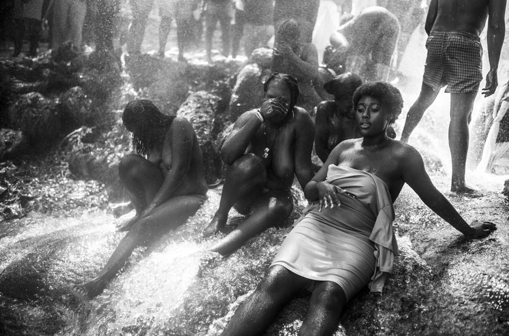 PELERINAGE VAUDOU ET CATHOLIQUE DE SAUT D'EAU, HAITI.