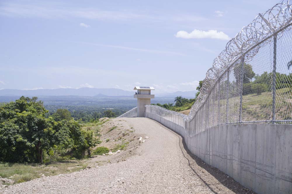 FRONTIERE DE BELLADERE, ENTRE HAITI ET LA REPUBLIQUE DOMINICAINE.