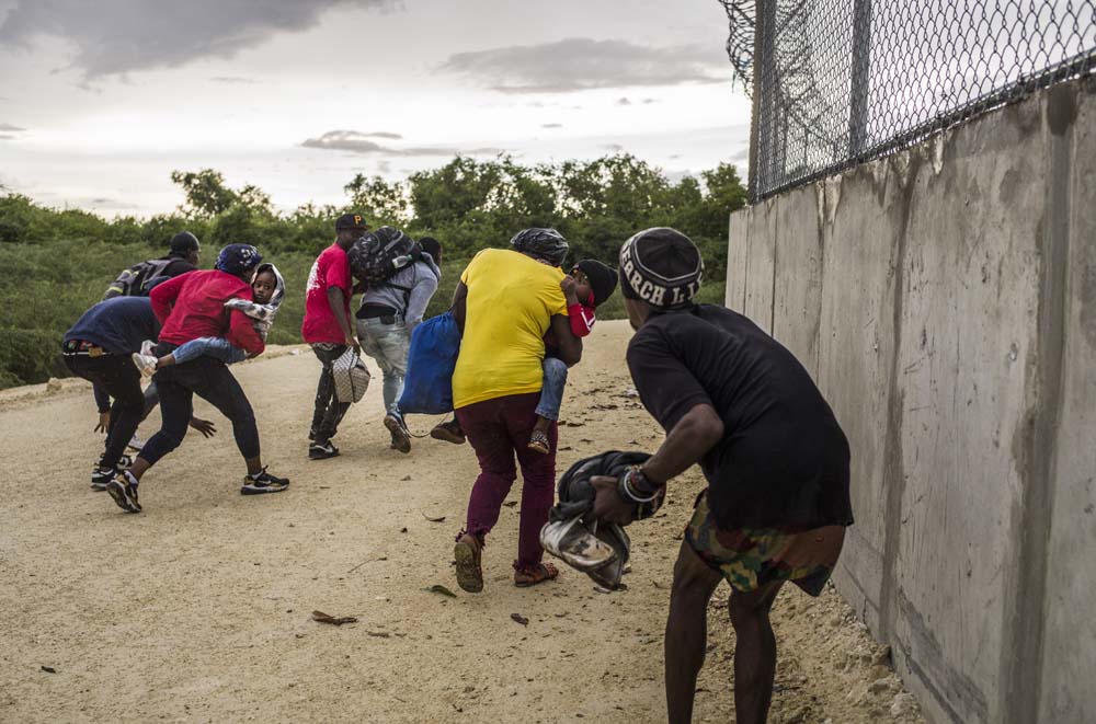 PASSAGE DE FRONTIERE ILLEGALEMENT ENTRE HAITI ET LA REPUBLIQUE DOMINICAINE.