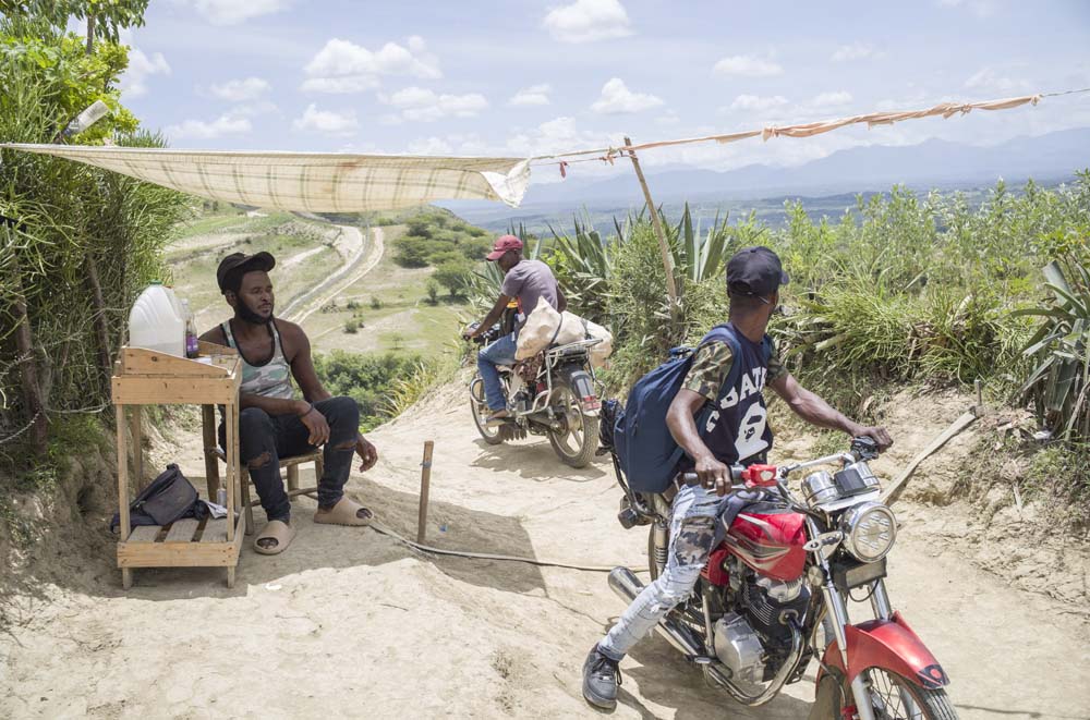 FRONTIERE DE BELLADERE, ENTRE HAITI ET LA REPUBLIQUE DOMINICAINE.