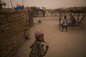 REFUGIES SOUDANAIS A ADRE, TCHAD. thumbnail