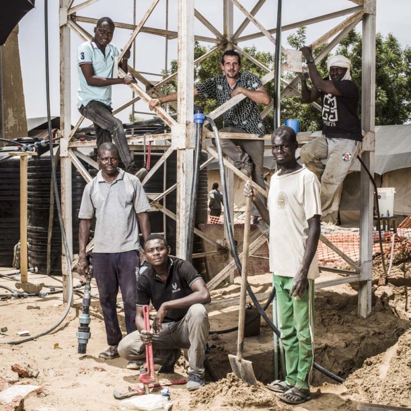 SERIE DE PORTRAITS DES METIERS DE L’HUMANITAIRE, REALISES A ADRE, A L’EST DU TCHAD.