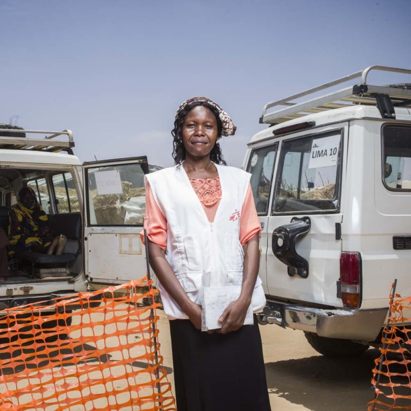 SERIE DE PORTRAITS DES METIERS DE L’HUMANITAIRE, REALISES A ADRE, A L’EST DU TCHAD.