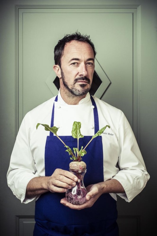 PORTRAIT DU CHEF ETOILE ROMAIN MEDER, AU RESTAURANT LES CHEMINS.